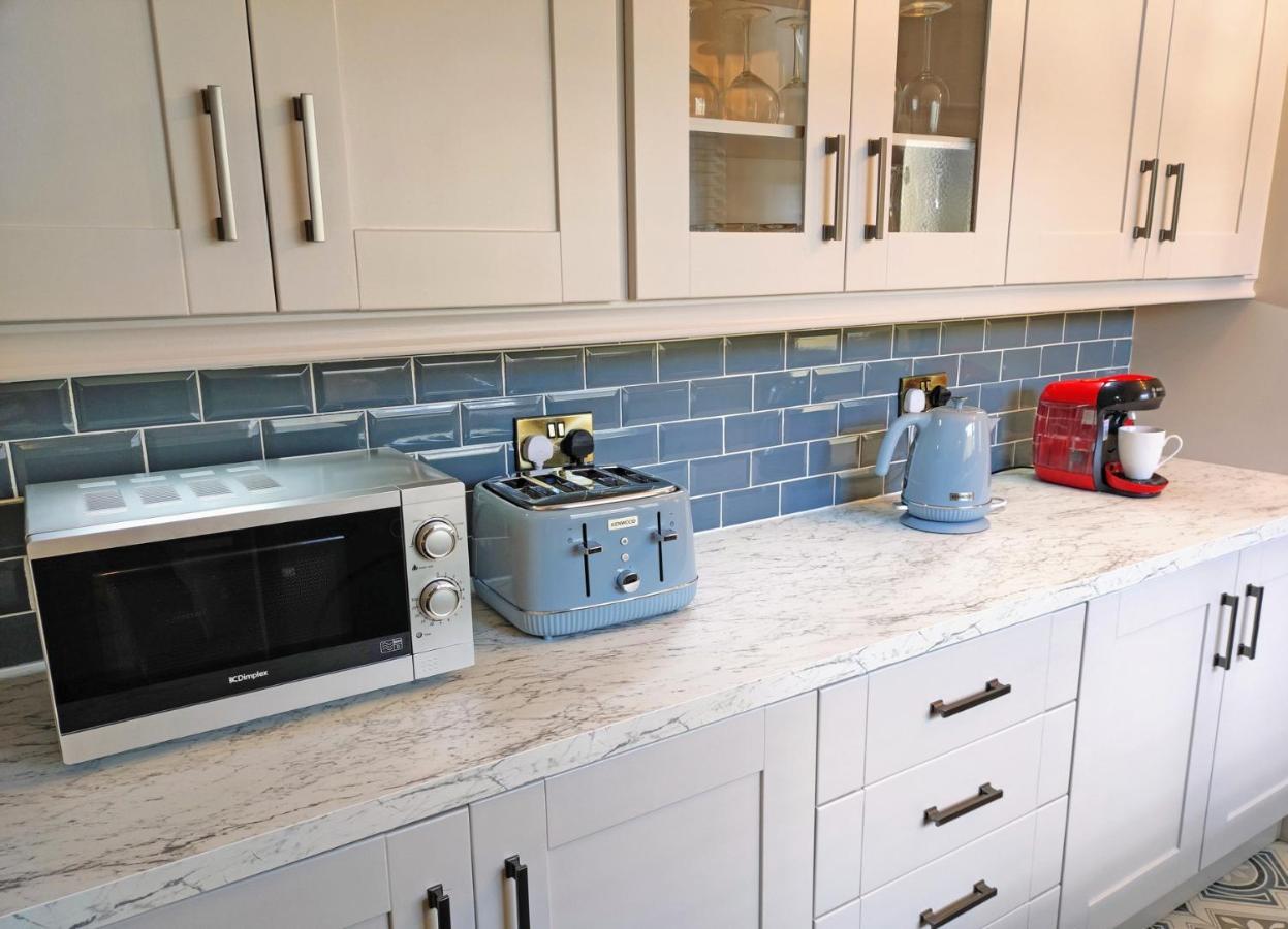 Tralee Townhouse Holiday Home By Trident Holiday Homes ภายนอก รูปภาพ